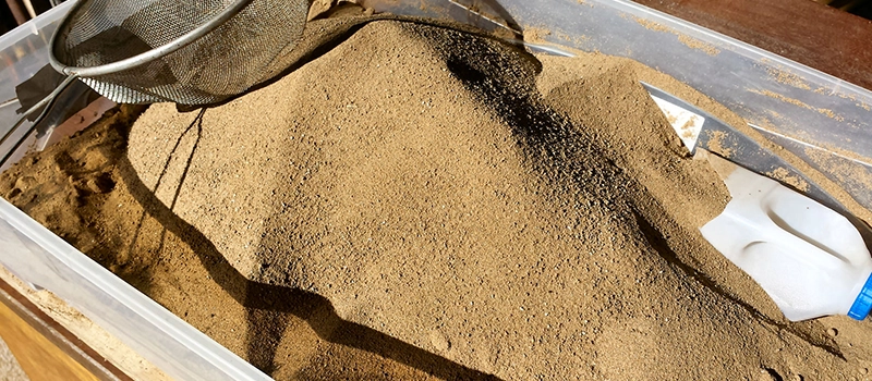 Dalian Zhongsheng Metal Products Green refers to the natural, uncured state of the sand used in mold preparation